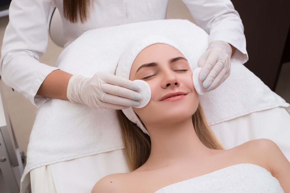 Clarifying facial